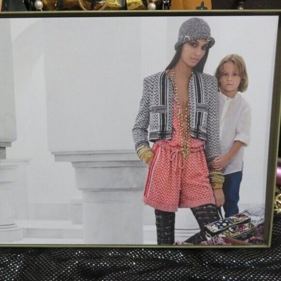 CHANEL KARL LAGERFELD art prints Cruise Dubai Collection Hudson Kroenig 2014/15 - Picture 7 of 12